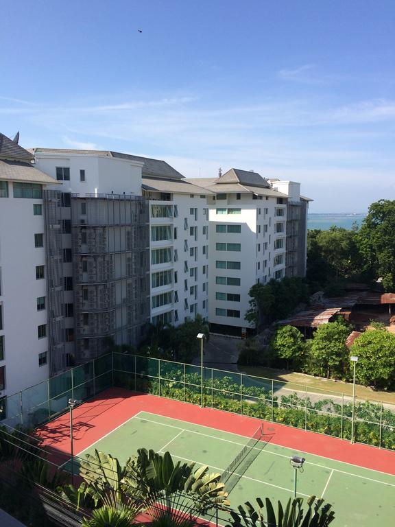Club Royal suites Pattaya Extérieur photo