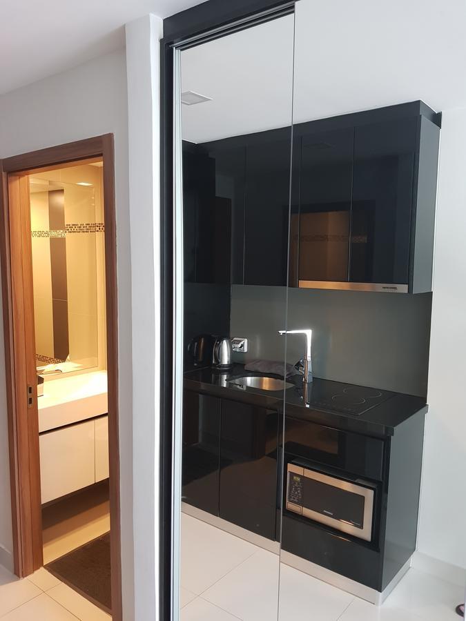 Club Royal suites Pattaya Extérieur photo