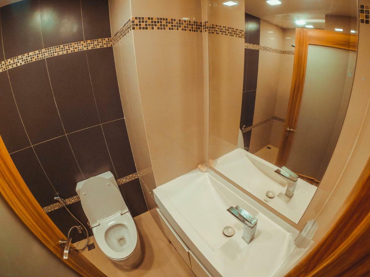 Club Royal suites Pattaya Extérieur photo